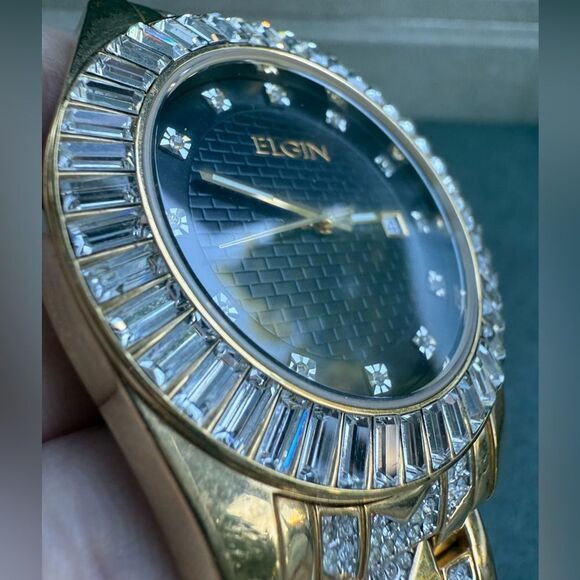 Elgin Gold Tone Watch with Crystal Accents & Black Dial – Needs Battery - Picture 12 of 17